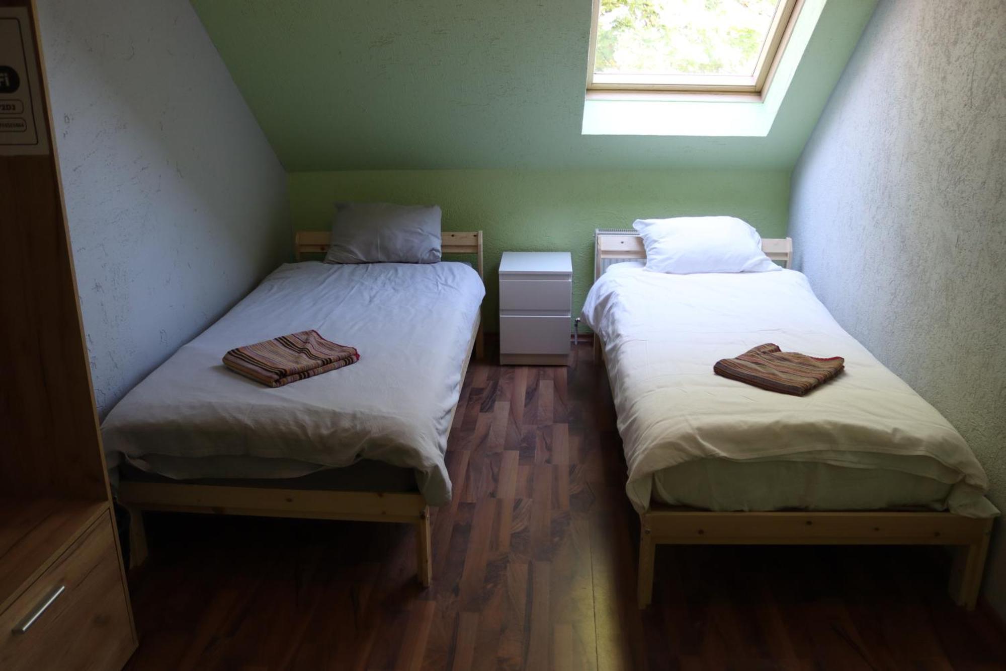 Kundzini Hotel Bīriņi Екстериор снимка