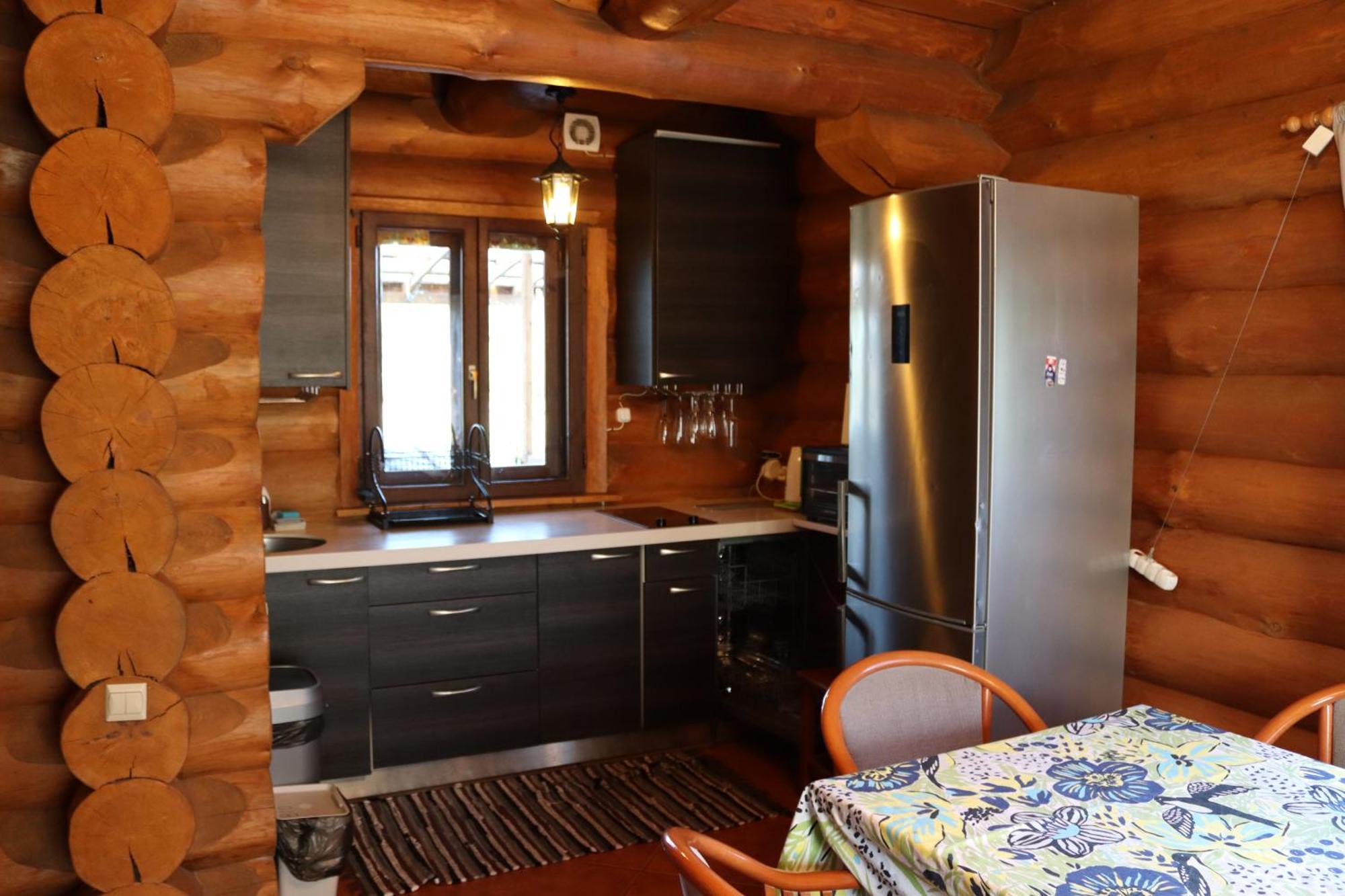 Kundzini Hotel Bīriņi Екстериор снимка